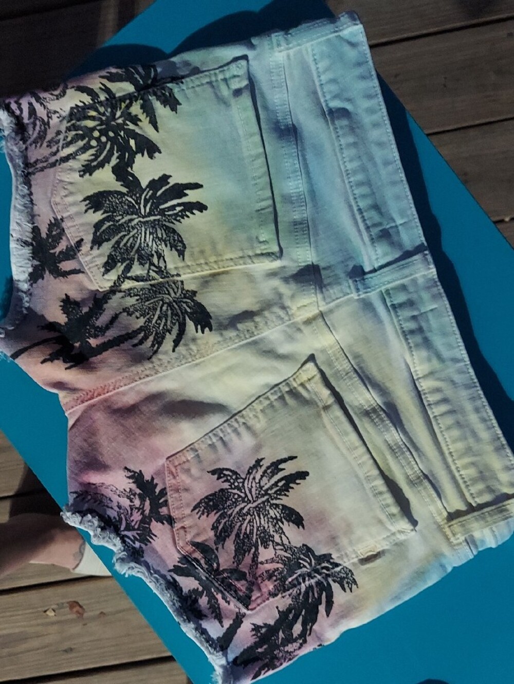 Dakota Collective Ombre Palm-Print Denim Shorts - Picture 7 of 12